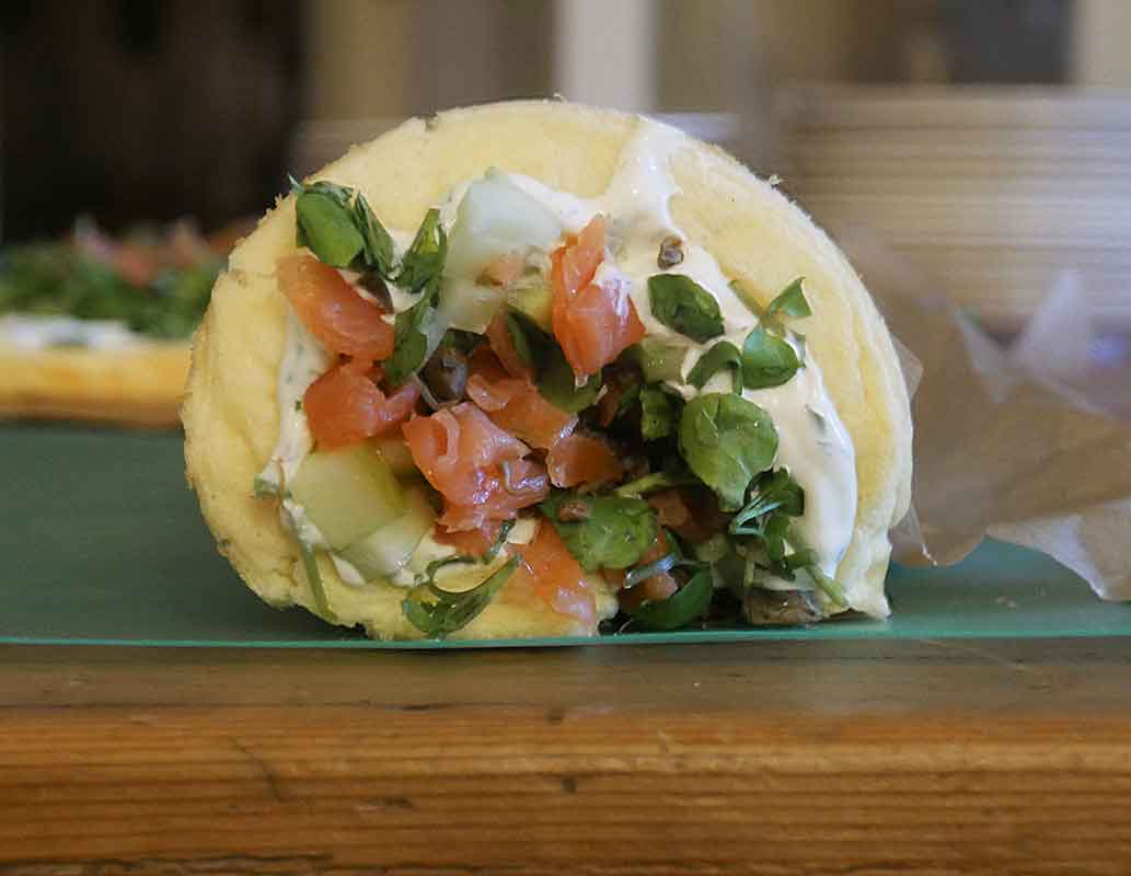 smoked salmon roulade recipe