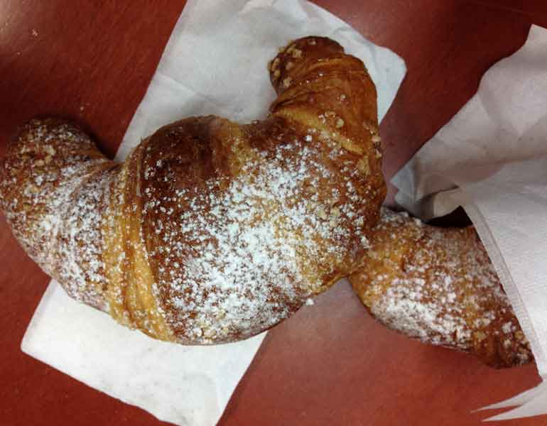 Italian croissants
