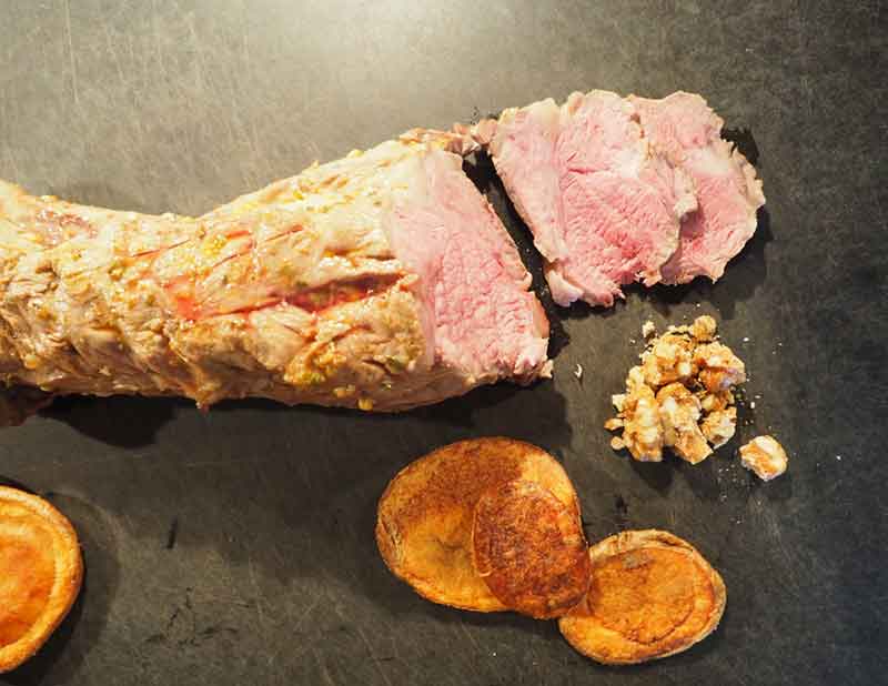 roast lamb with walnuts recipe