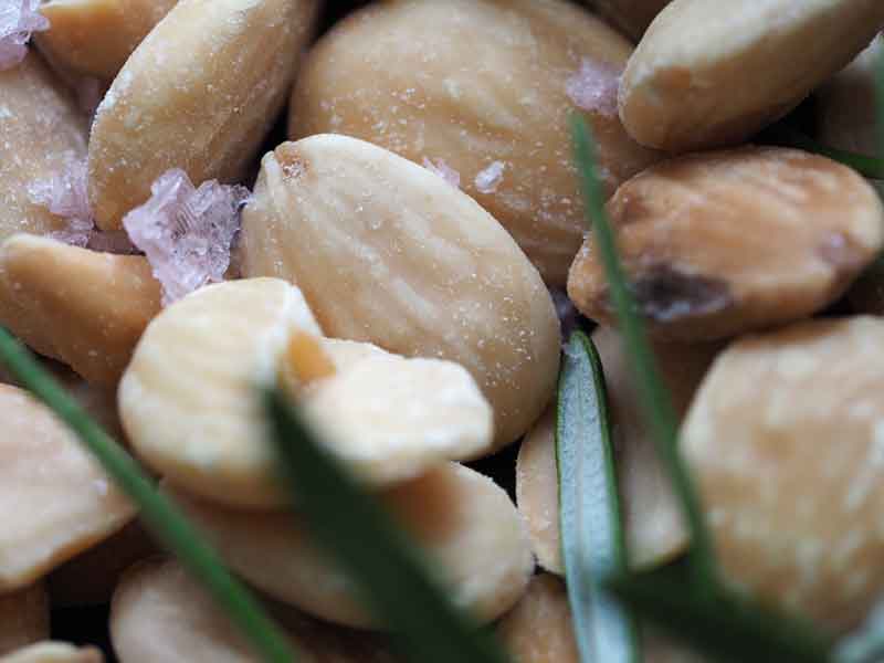 Marcona almonds with rosemary and Norður rhubarb salt