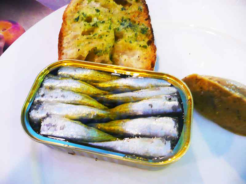 baby tinned sardines