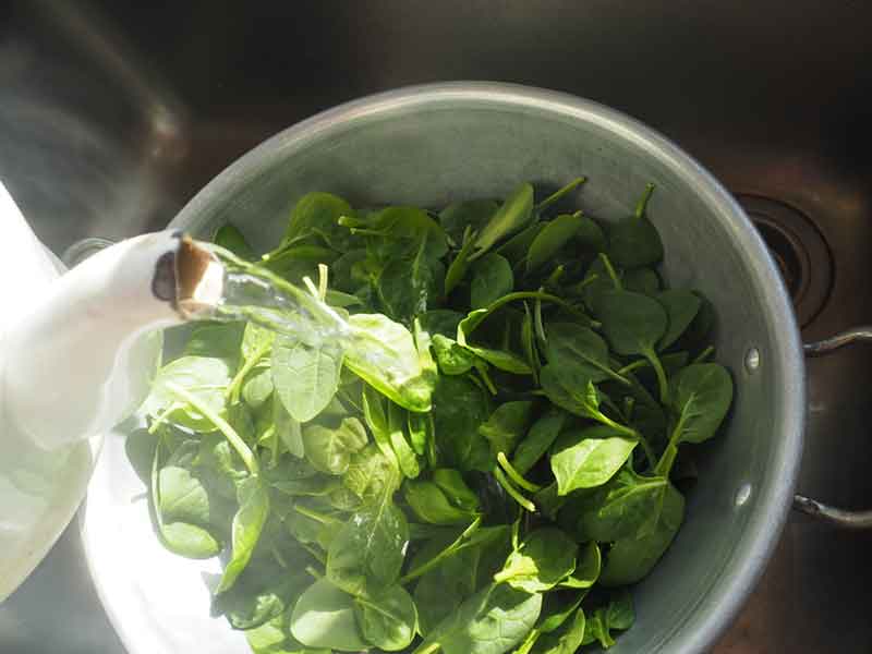 fastest way to cook spinach